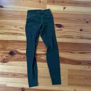 LULULEMON GREEN FULL LENGTH 28” LEGGINGS SIZE 4
